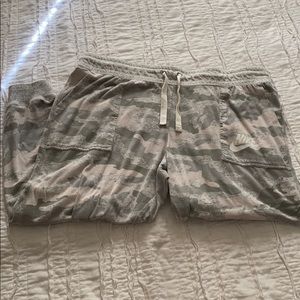 Nike Cropped Joggers